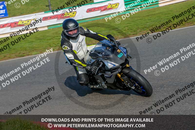 PJM Wedding Photography;enduro digital images;event digital images;eventdigitalimages;mallory park;mallory park photographs;mallory park trackday;mallory park trackday photographs;no limits trackdays;peter wileman photography;racing digital images;trackday digital images;trackday photos